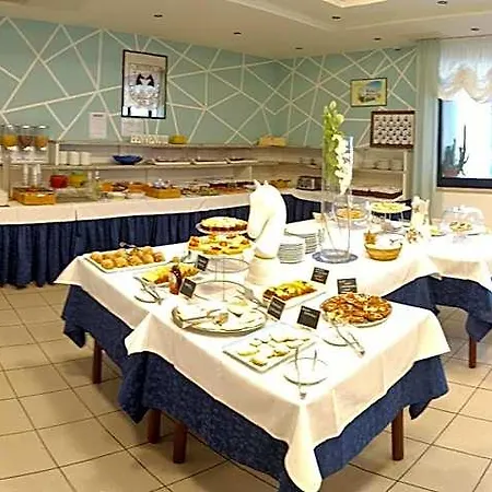 Criniera D'oro Otel Rimini